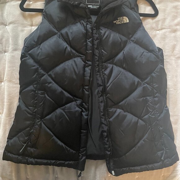 The North Face Puffer Jacket - Picture 2 of 4